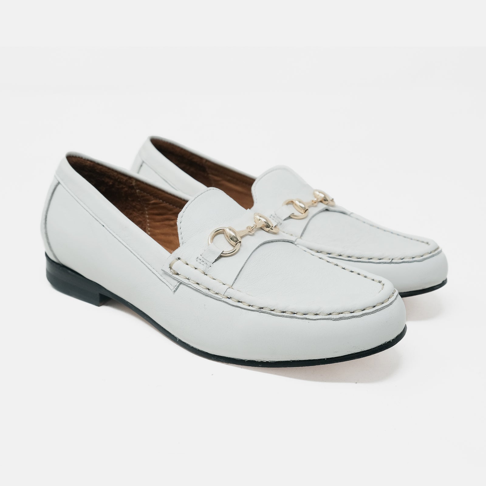 ALBA horsebit loafer mujer blanco vista trasera suela flexible artesanal
