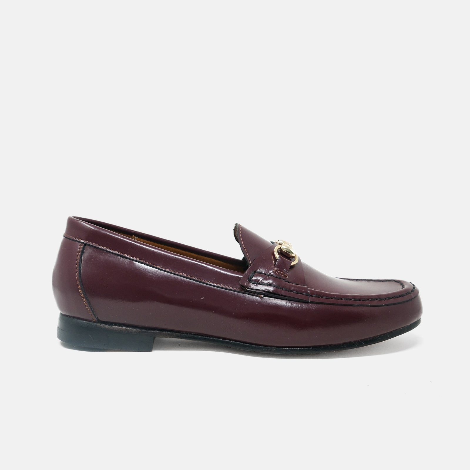 ALBA horsebit loafer mujer burgundy herraje dorado vista frontal elegante
