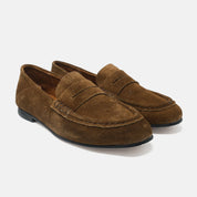 AURA loafer mujer canela vista trasera diseño atemporal artesanal México
