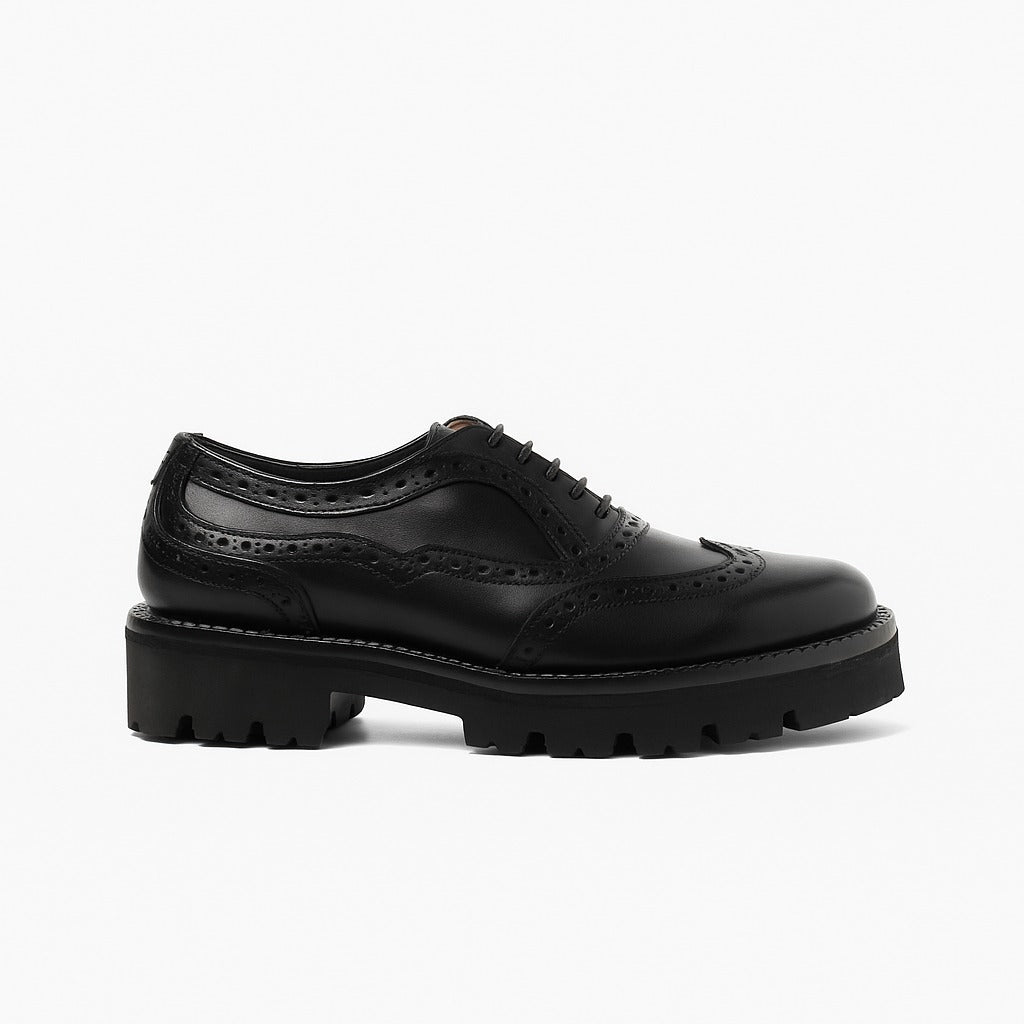 BERZA oxford brogue negro vista frontal calzado artesanal León Guanajuato
