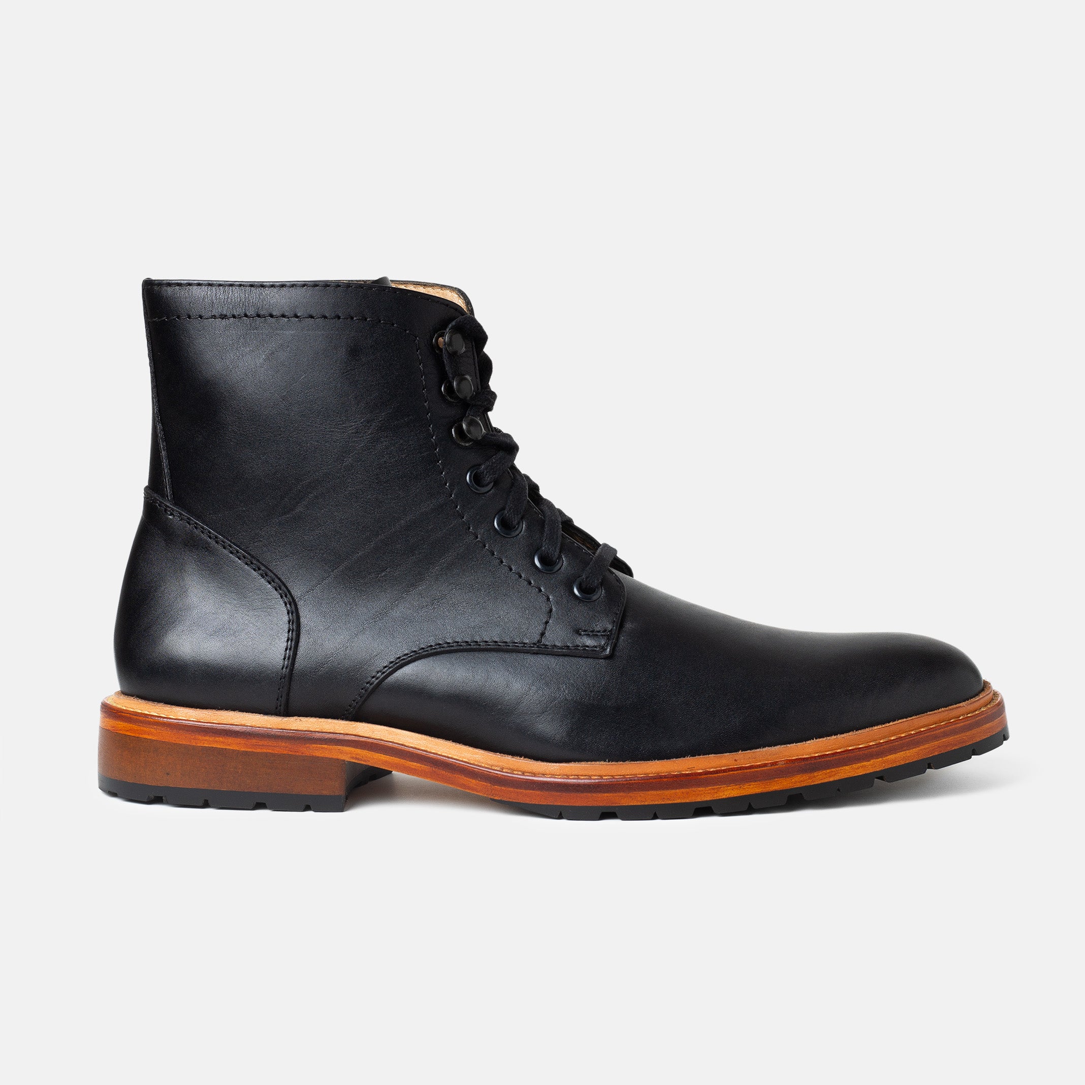 CARRIZO bota vista completa durabilidad elegancia hombre contemporáneo

