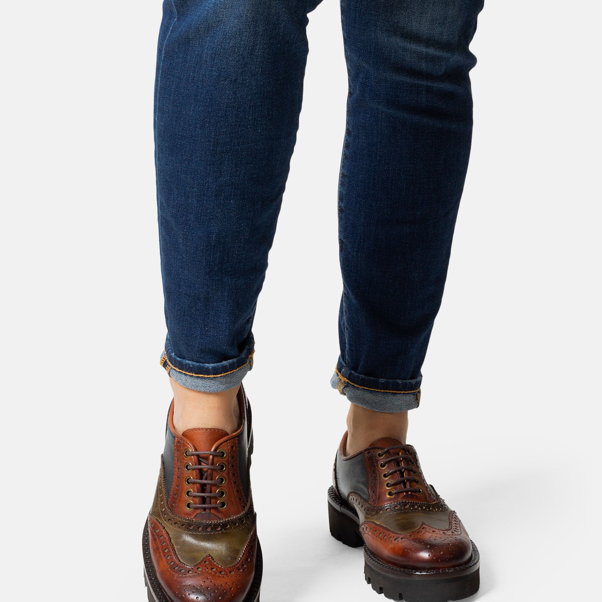 FOLKLORE oxford brogue mujer london azul vista lateral suela ligera

