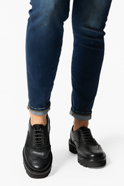 FOLKLORE zapato oxford brogue mujer negro detalle artesanal mexicano
