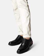 REBOZO brogue negro vista lateral suela ultraligera diseño moderno funcional
