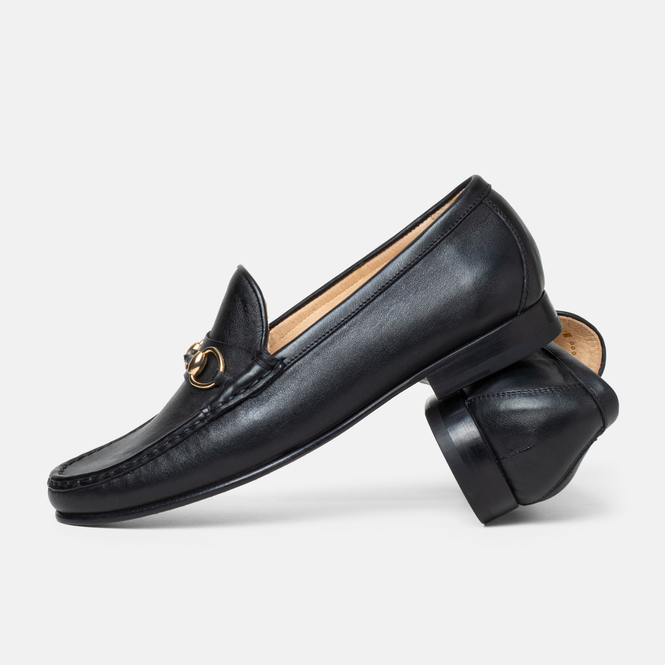 Mocasín TIENTO de Piel Suave Hecho a Mano en México | Muy Nacional – Vista en uso